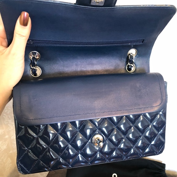 Chanel Medium Double Flap Classic Bag - Picture 5 of 16